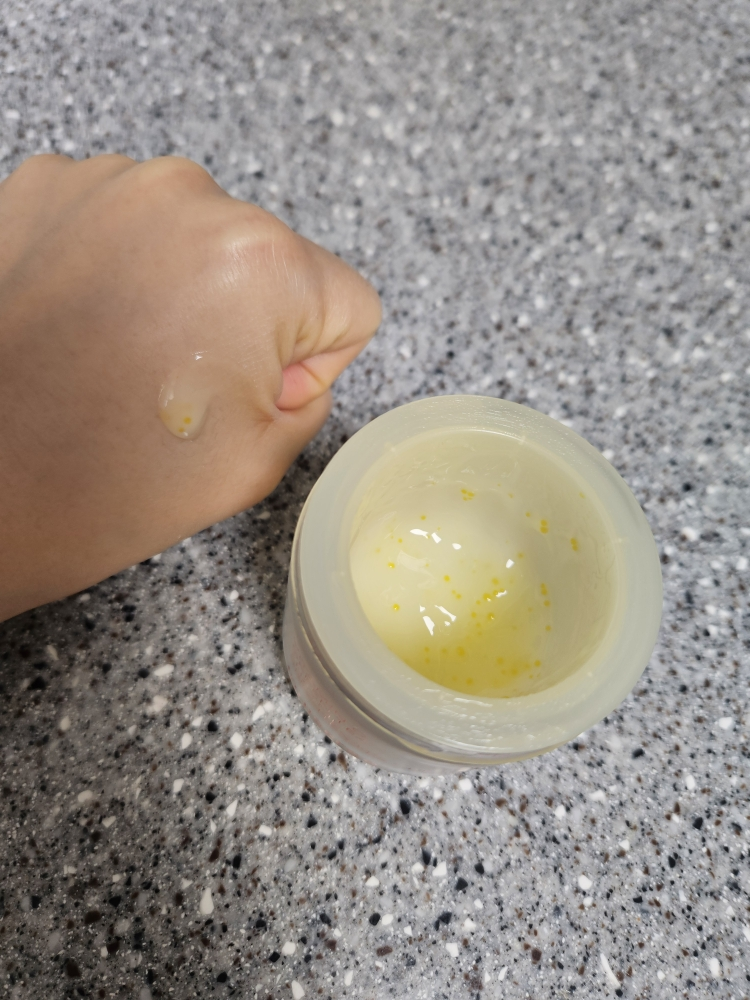 维生素C淡斑修护霜的真实用户使用照片