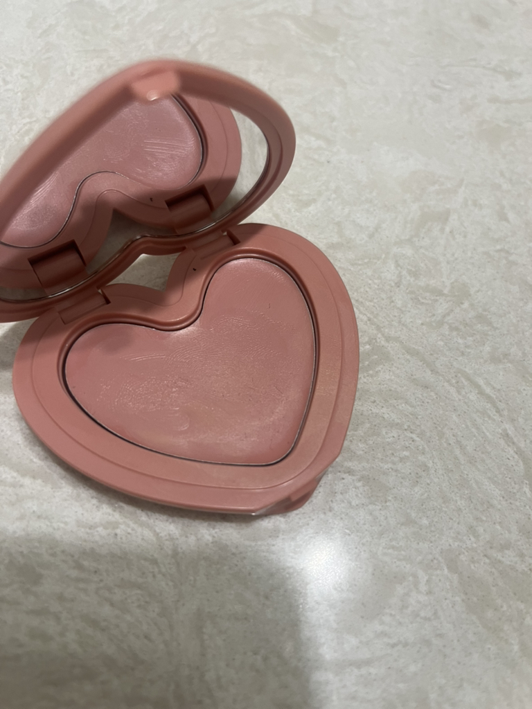 柔和光芒腮膏 [11 #温暖光芒]的真实用户使用照片