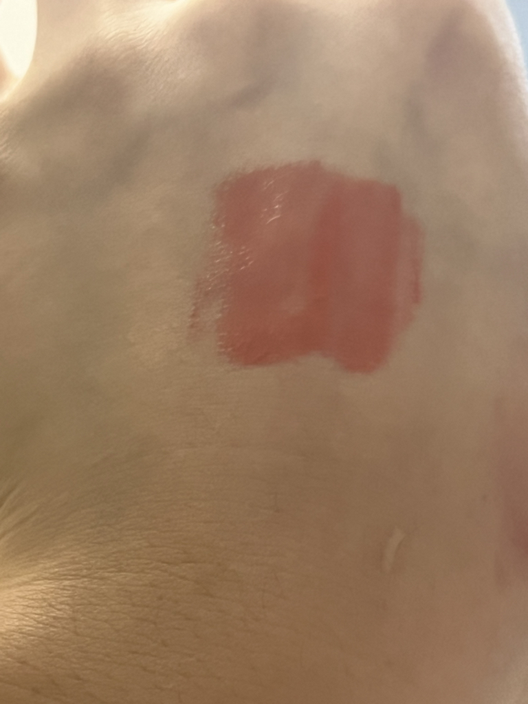 多汁持久染唇膏[31裸色杏]的真实用户使用照片
