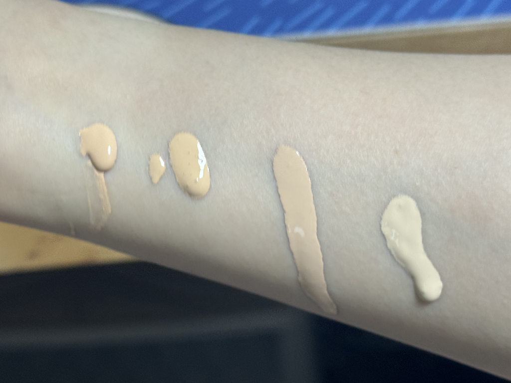 티르티르 (TIRTIR) 마스크 핏 레드 파운데이션 [SPF40/PA++] [21N 아이보리] review image