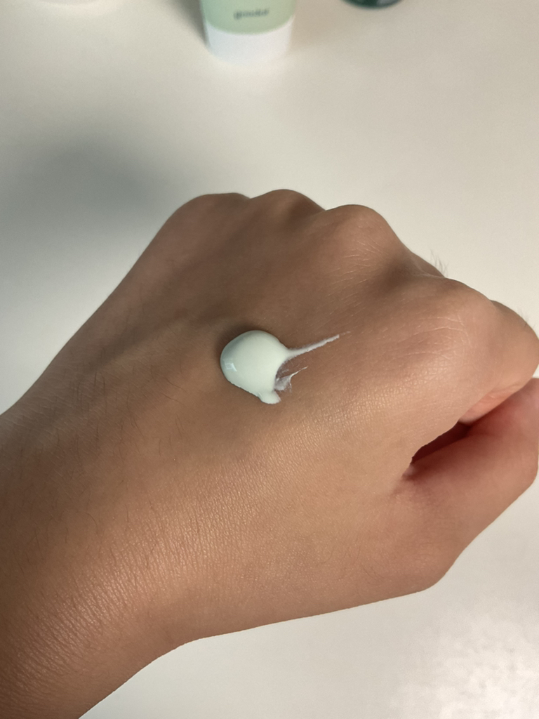 马蹄莲舒缓绿色提亮隔离霜 [SPF50+/PA++++]的真实用户使用照片