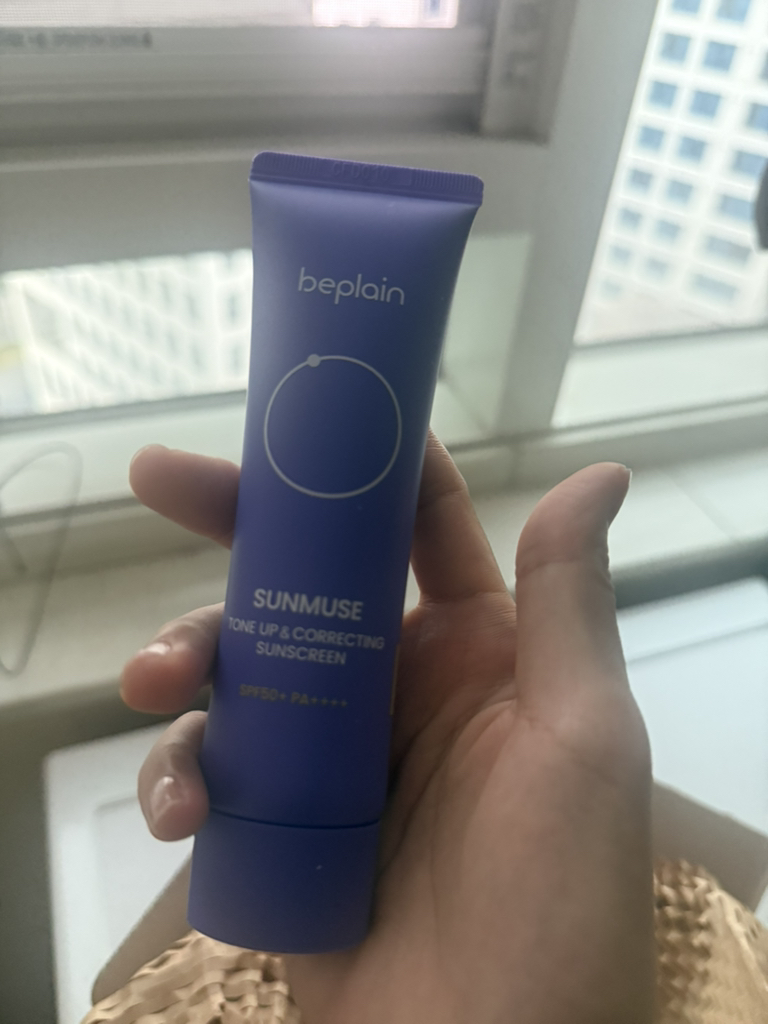 비플레인 (beplain) 선뮤즈 톤업&코렉팅 선크림 [SPF50+/PA++++] review image