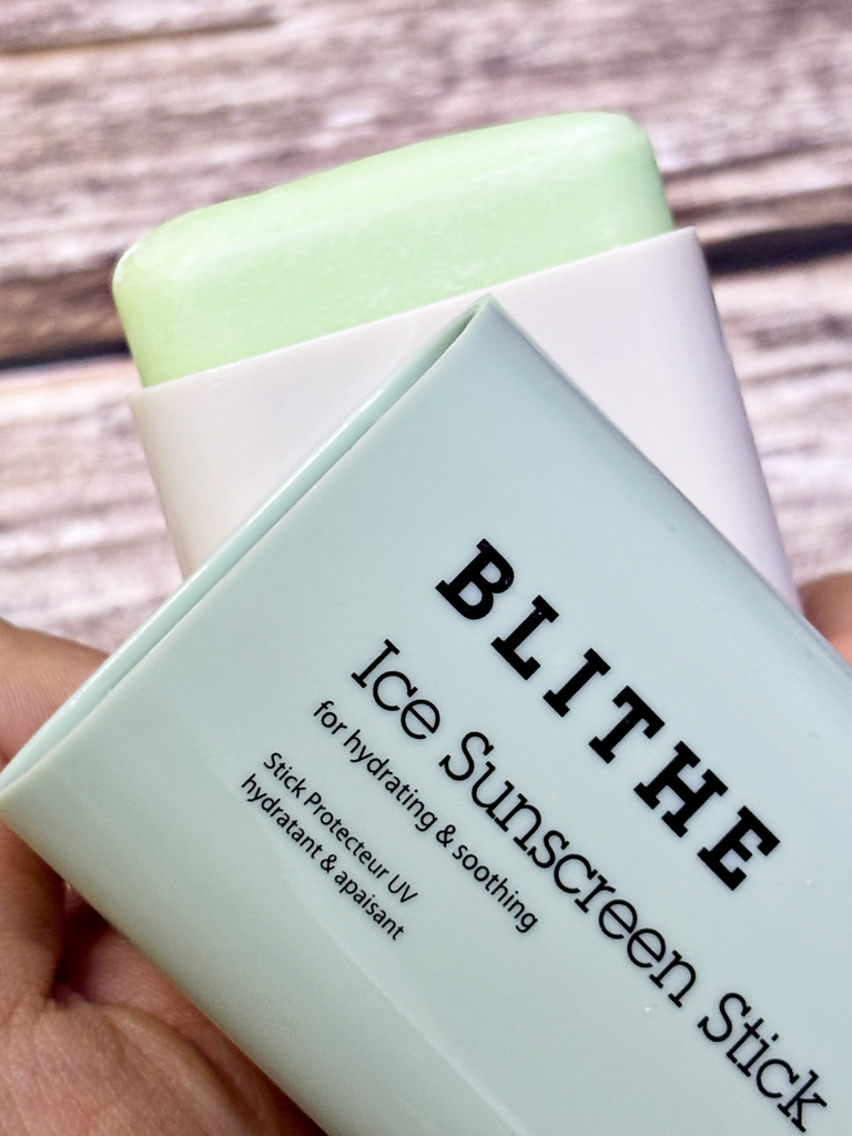 블라이드 (BLITHE) 아이스 선스크린 스틱 [SPF50+/PA++++] review image