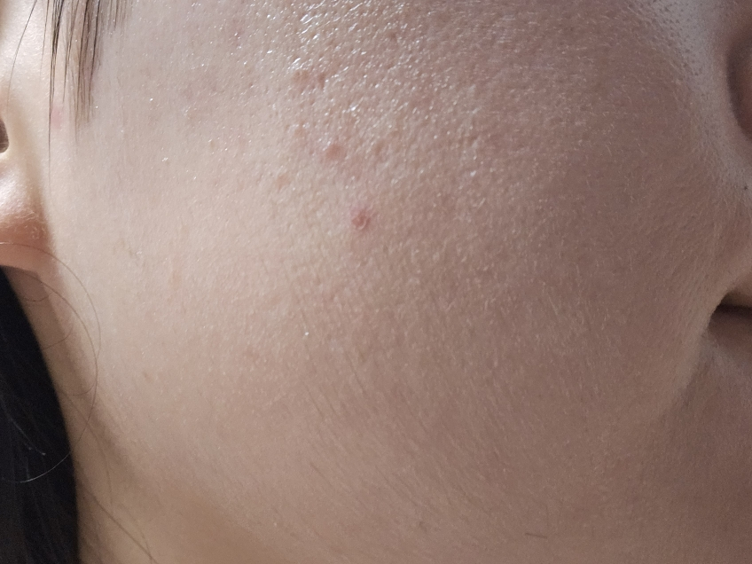 이니스프리 (INNISFREE) 왕벚꽃 글로우 톤업 크림 review image