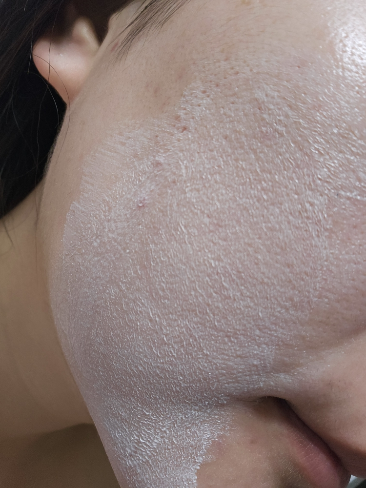 이니스프리 (INNISFREE) 왕벚꽃 글로우 톤업 크림 review image