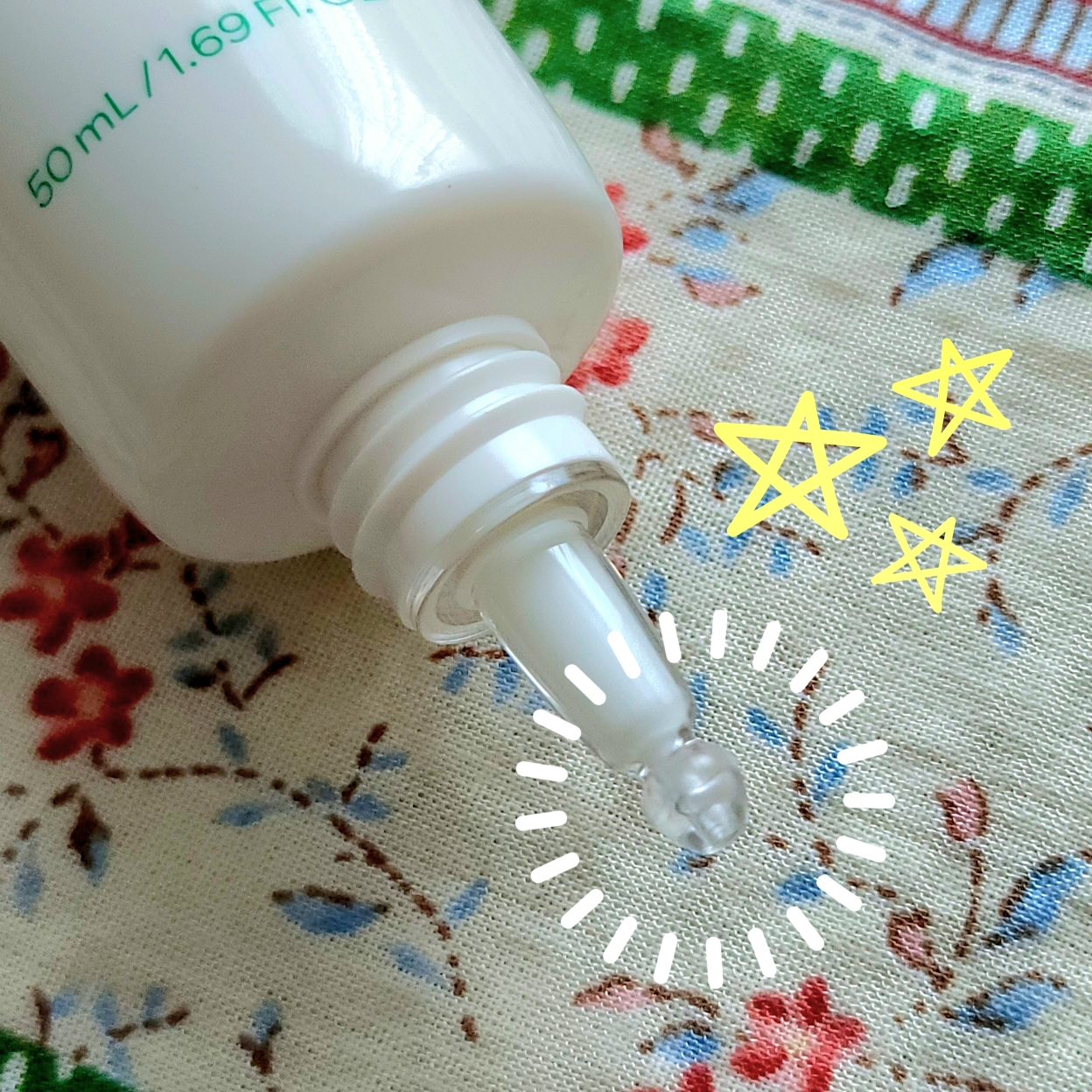 이니스프리 (INNISFREE) 그린티 히알루론산 진정수분 선세럼 [SPF50+/PA++++] review image