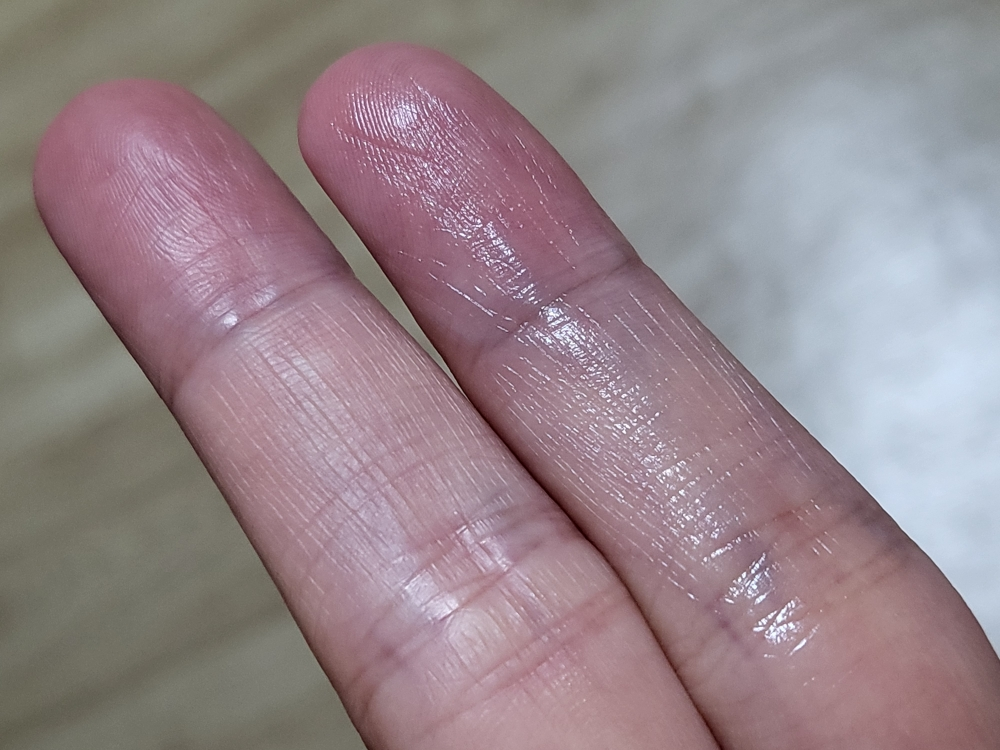 素颜霜 [SPF50+/PA++++] [1.0]的真实用户使用照片