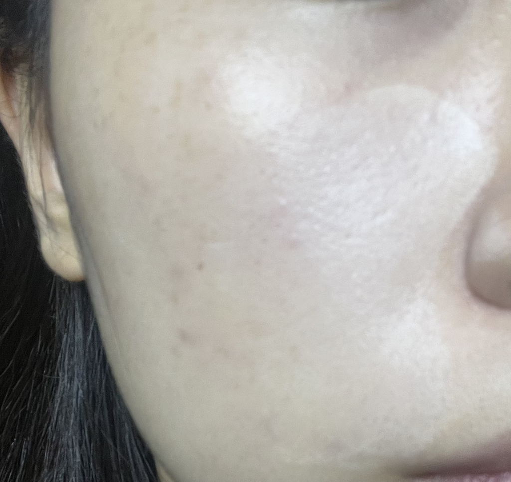 비긴스바이정샘물 (BeginSbyJUNGSAEMMOOL) 포어 케어링 메쉬 쿠션 [SPF50+/ PA++++] [19 포슬린] review image