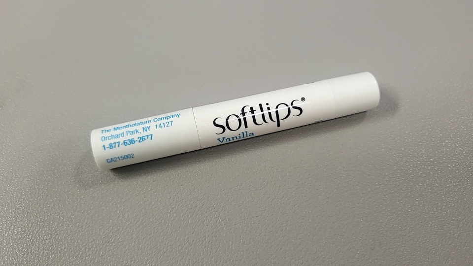 멘소래담 (MENTHOLATUM) 소프트립스 립밤 [SPF20] [바닐라] review image