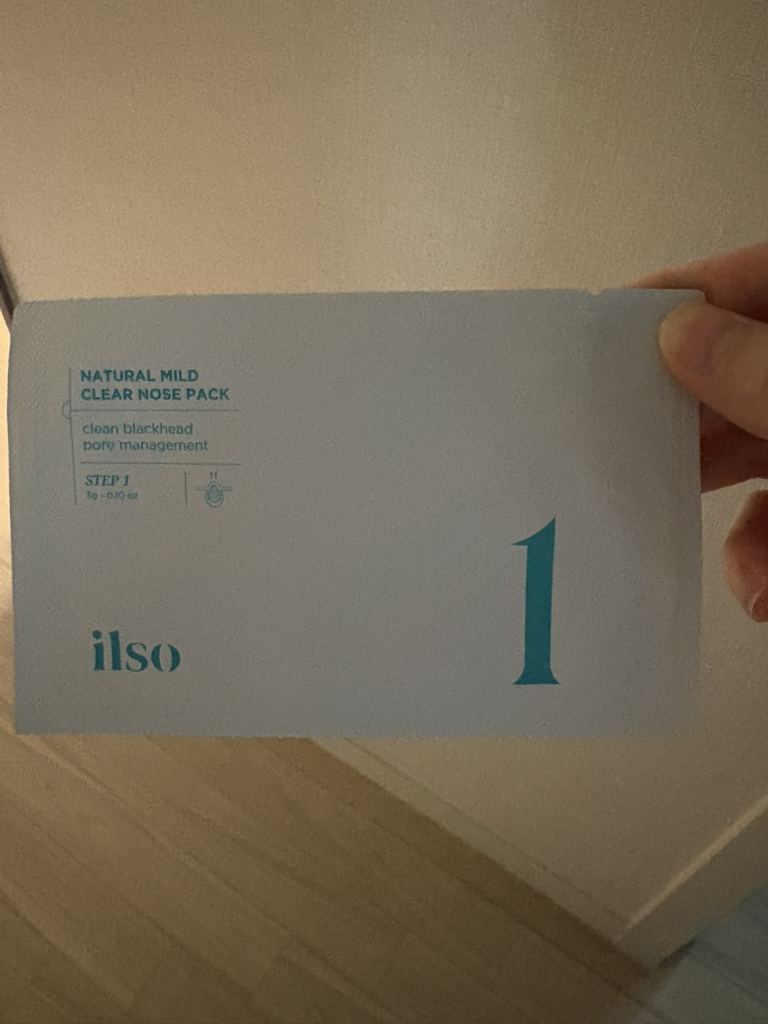 일소 (ilso) 네추럴 마일드 클리어 노우즈 팩 review image