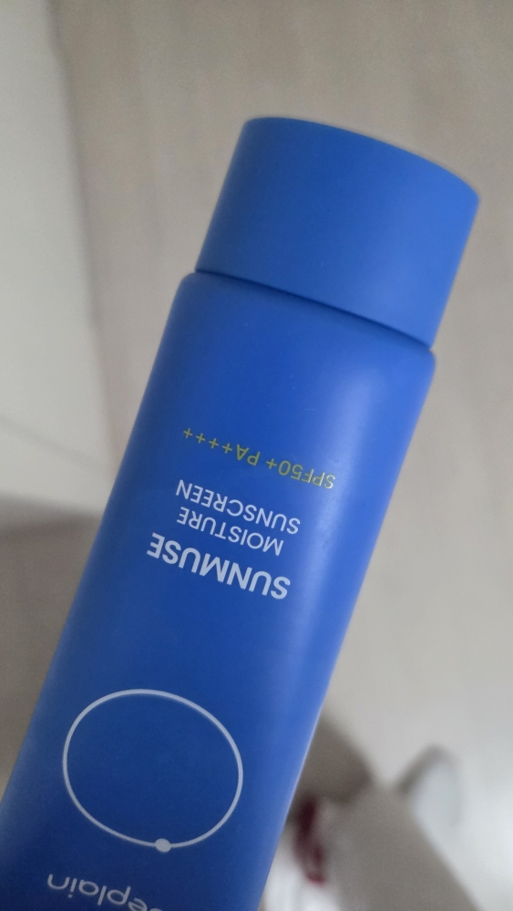 비플레인 (beplain) 선뮤즈 모이스처 선크림 [SPF50+/PA++++] review image