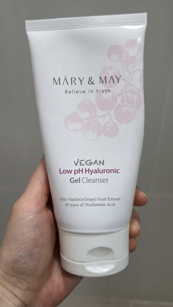마리엔메이 (MARY&MAY) 비건 약산성 히알루로닉 젤 클렌저 review image