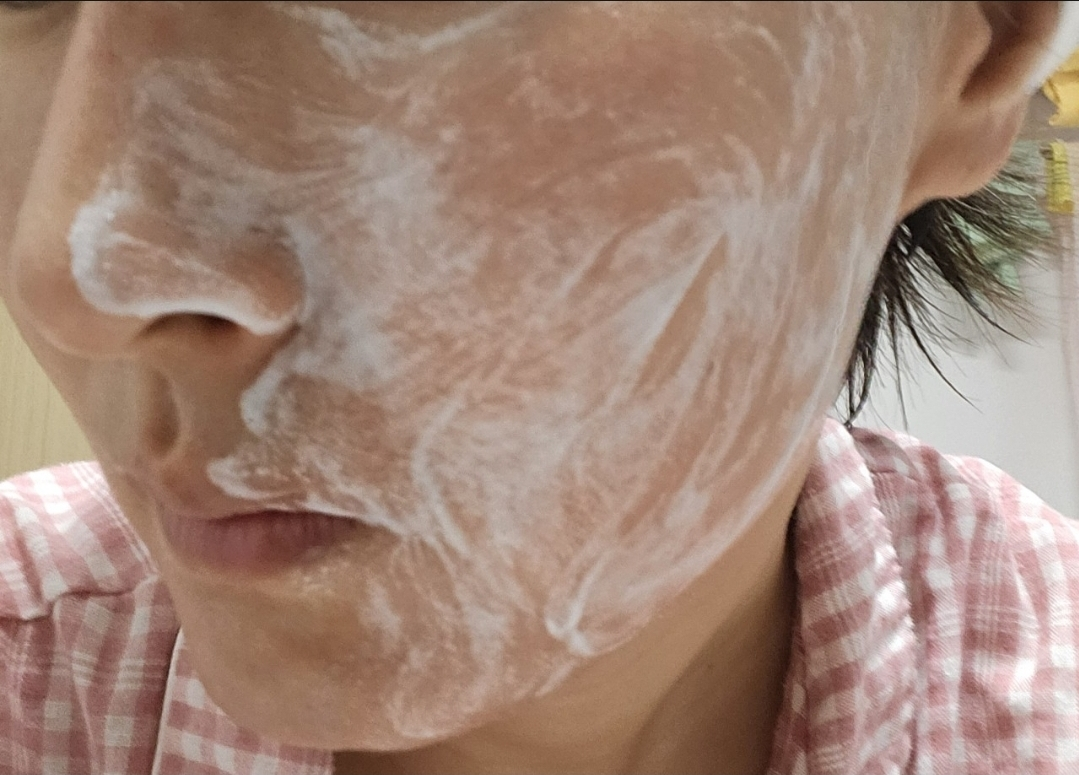 碧研菲 超级骑士高保湿面膜洁面乳 common.review image