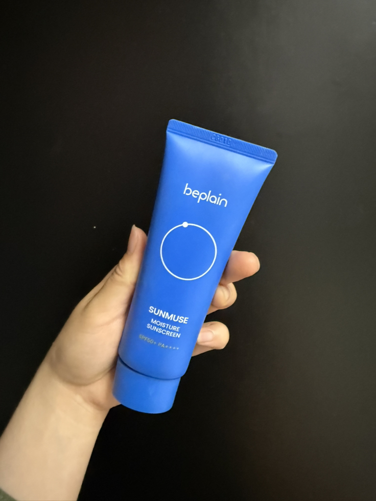 비플레인 (beplain) 선뮤즈 모이스처 선크림 [SPF50+/PA++++] review image