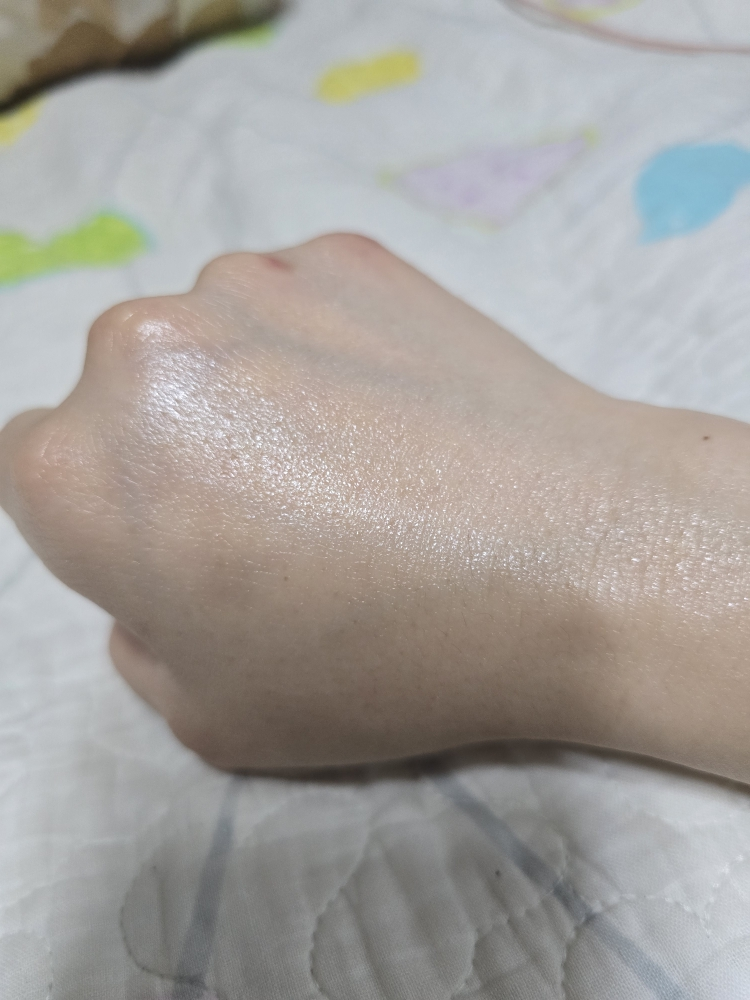白皙毛孔肽酸™蛋白质精华的真实用户使用照片
