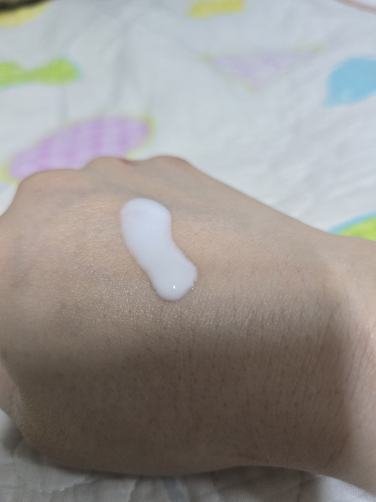 白皙毛孔肽酸™蛋白质精华的真实用户使用照片