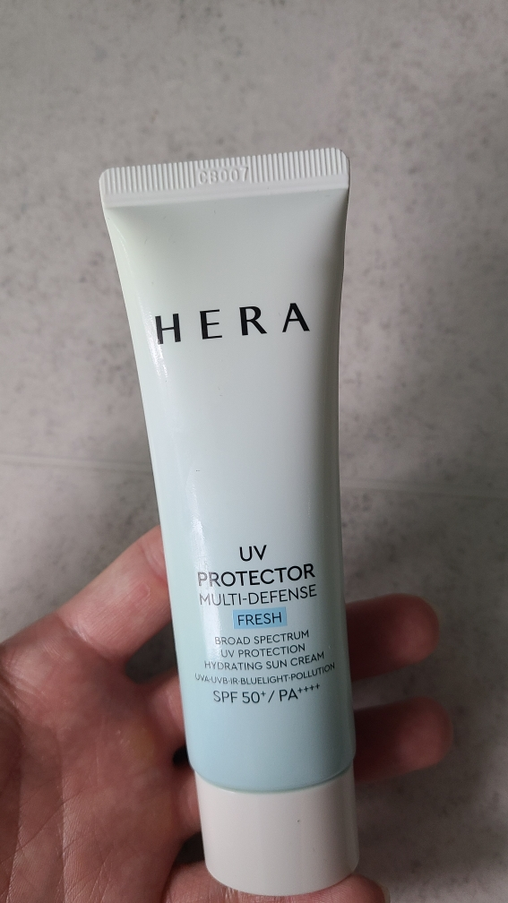 헤라 (HERA) UV프로텍터 멀티디펜스 [SPF50+/PA++++] [프레쉬] review image