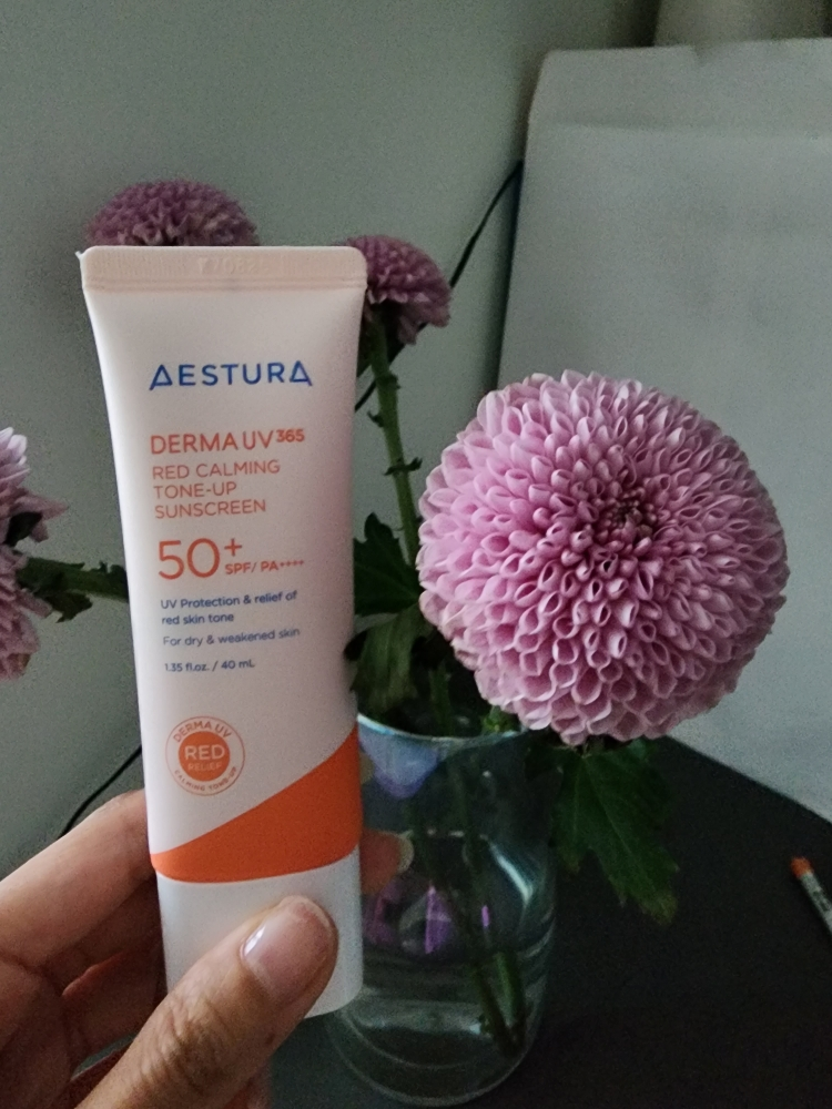 에스트라 (AESTURA) 더마UV365 레드진정 톤업 선크림 [SPF50+/PA++++] review image