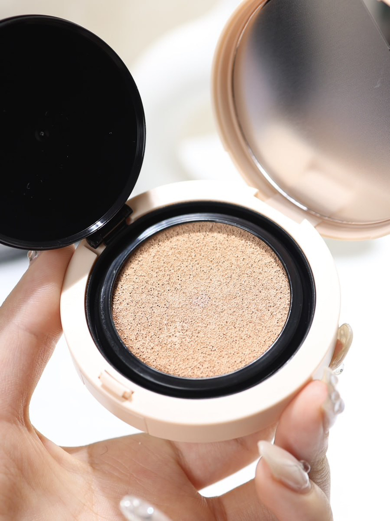 메이크업포에버 (MAKEUPFOREVER) HD 스킨 쿠션 [SPF50+/PA++++] [1R02] review image
