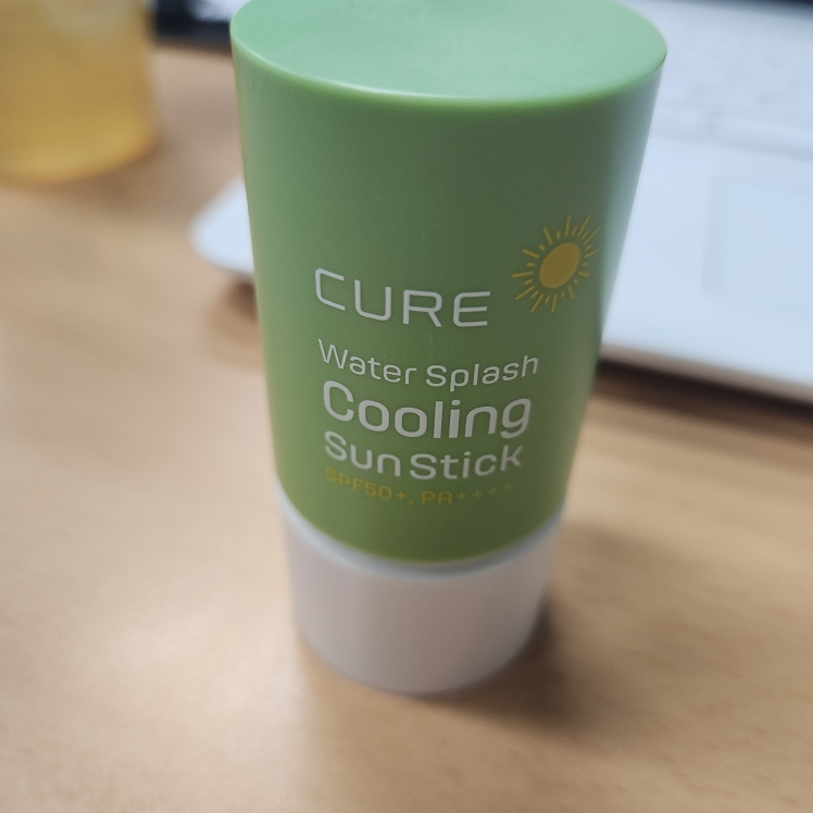 水溅式清凉防晒棒 [SPF50+/PA++++]的真实用户使用照片