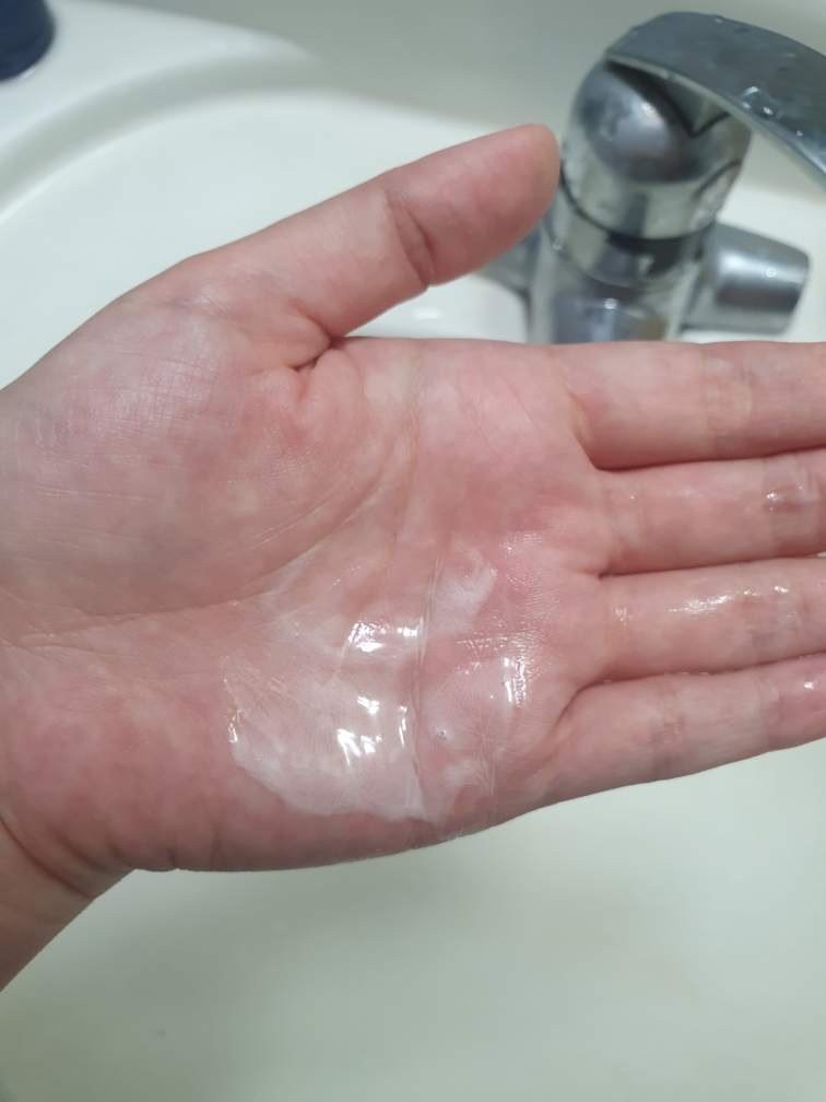 小苏打净透毛孔清洁清爽洁面乳的真实用户使用照片