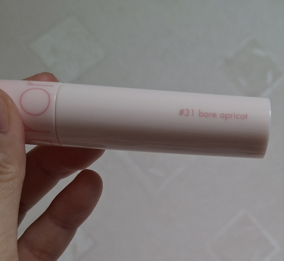多汁持久染唇膏[31裸色杏]的真实用户使用照片
