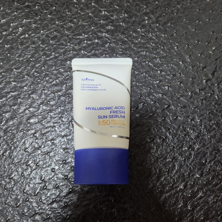 イズエンツリー ヒアルロン酸フレッシュサンセラム[SPF50+/PA++++] クチコミ画像