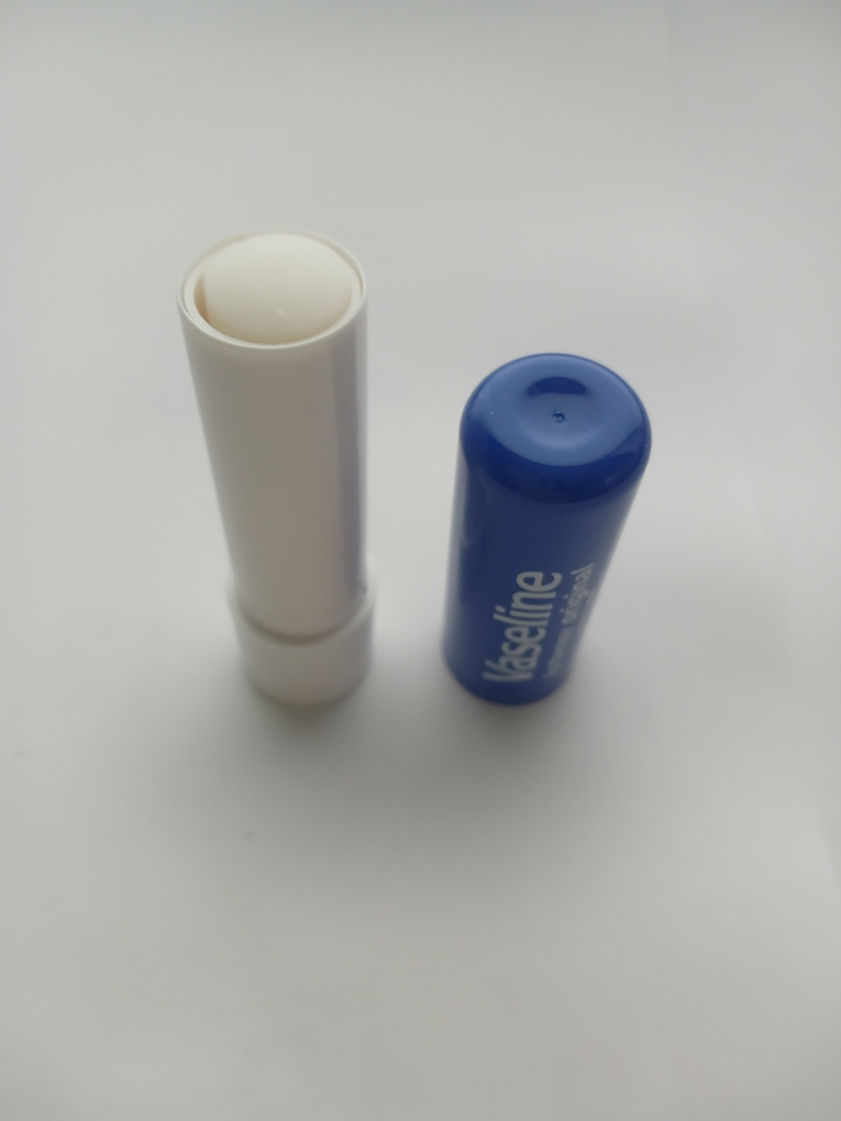 联合利华润唇疗护理润唇膏[原味]的真实用户使用照片