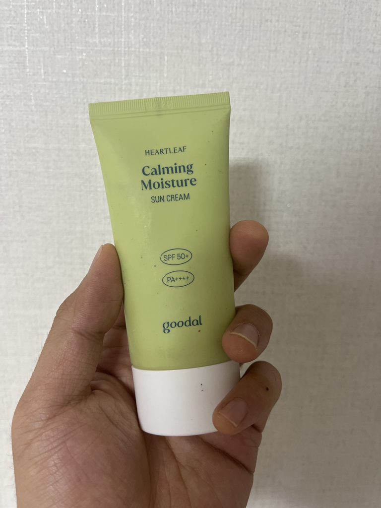 구달 (goodal) 맑은 어성초 진정 수분 선크림 [SPF50+/PA++++] review image