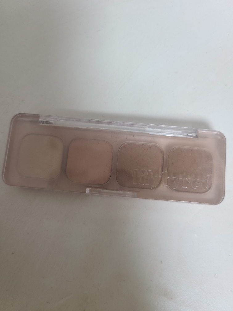 中性调色板 [03 中性]的真实用户使用照片