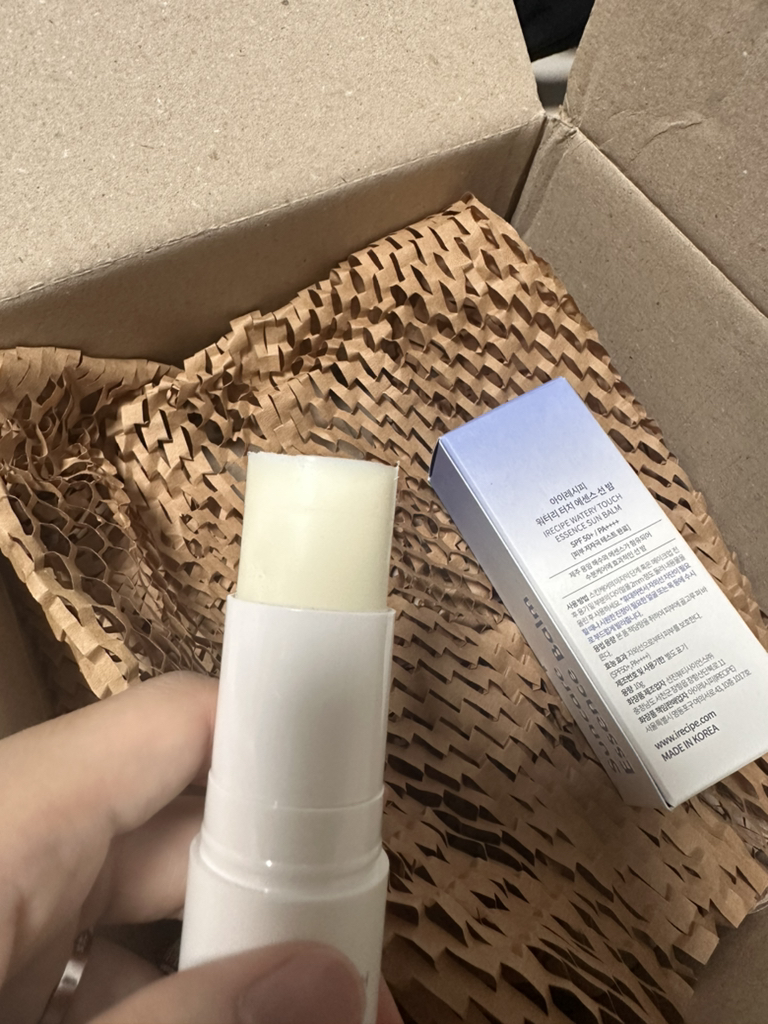 아이레시피 (irecipe) 워터리 터치 에센스 선 밤 [SPF50+/PA++++] review image
