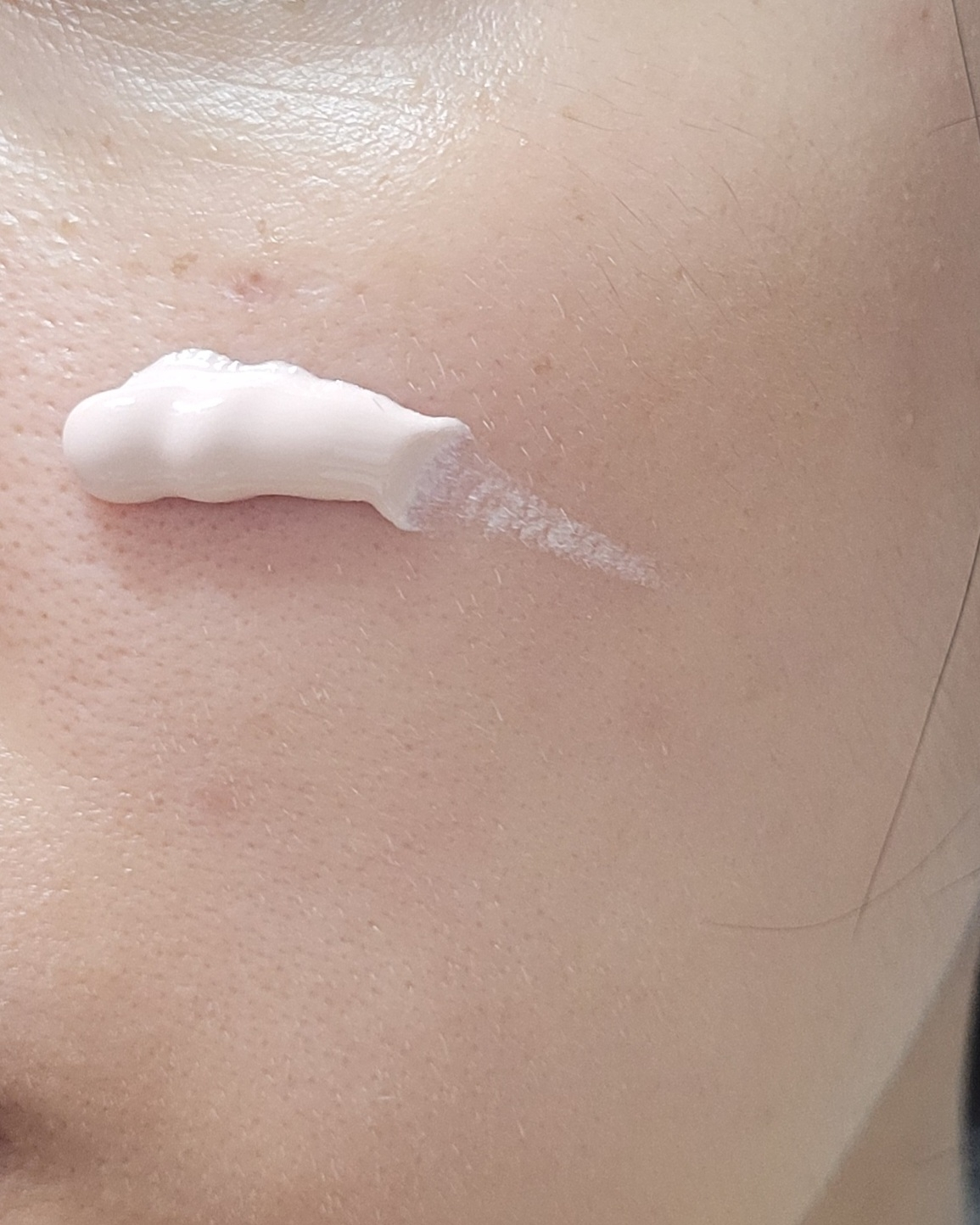 サンスクリーン [SPF50+/PA++++] [しみ・そばかす トーニング]のリアルなユーザー写真
