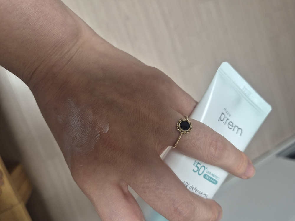 メイクプレム ユビディフェンス ミノセボムサンクリーム [SPF50+/PA++++] クチコミ画像