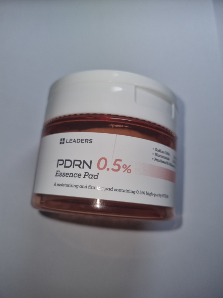 리더스 (LEADERS) PDRN 0.5% 에센스 패드 review image