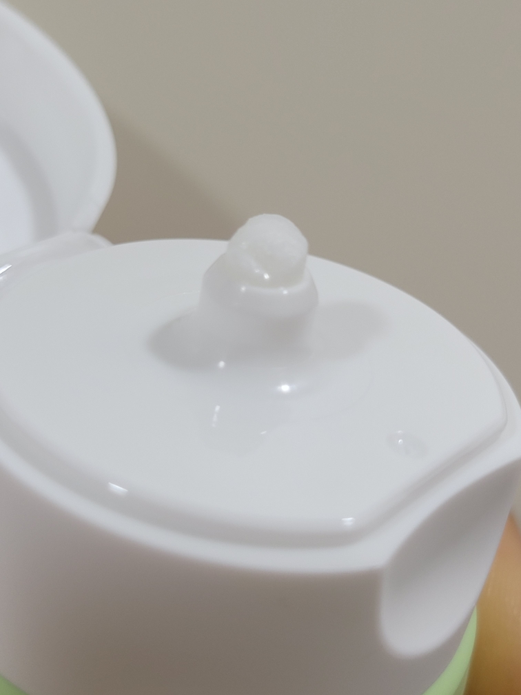산다화 (Sandawha) 울트라 젠틀 약산성 세안제 review image