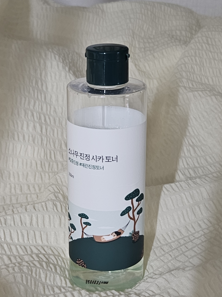 ROUNDLAB Pine Calming Cica Toner review image
