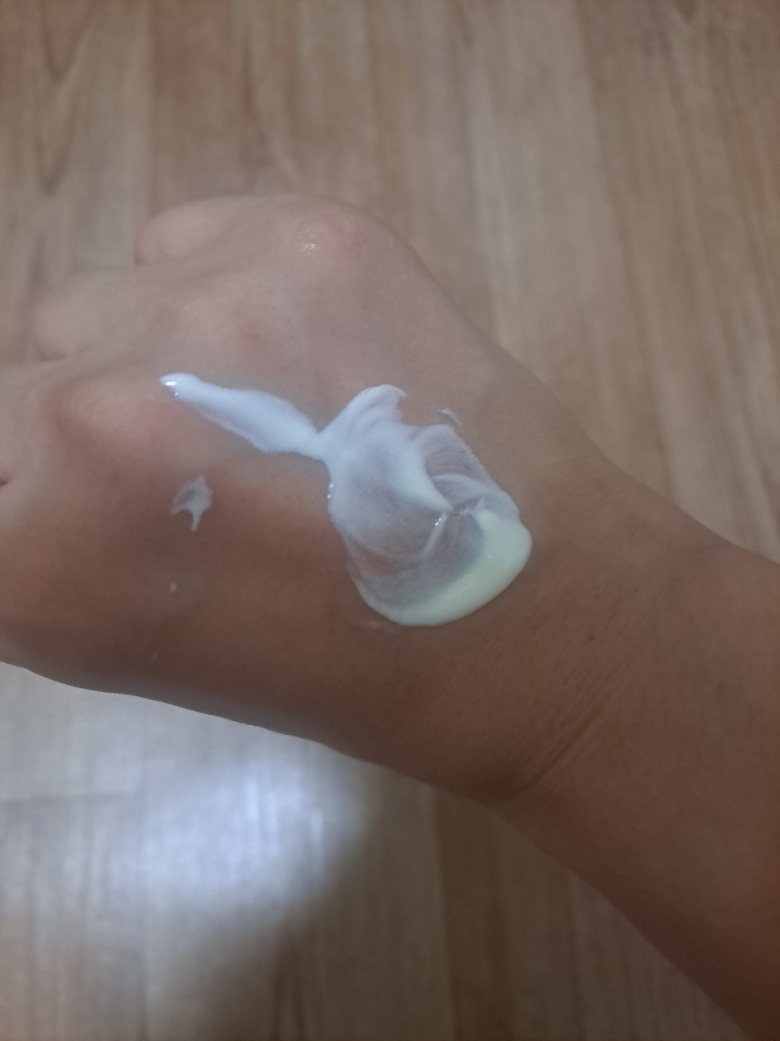 makep:rem Hyal Water-Fit Sun Cream [SPF50+/PA++++] review image