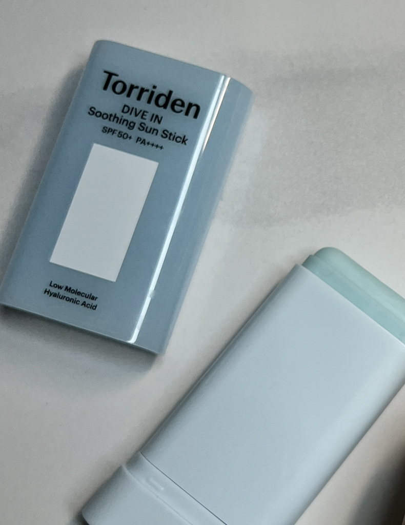 토리든 (Torriden) 다이브인 모이스처 수딩 선스틱 [SPF50+/PA++++] review image