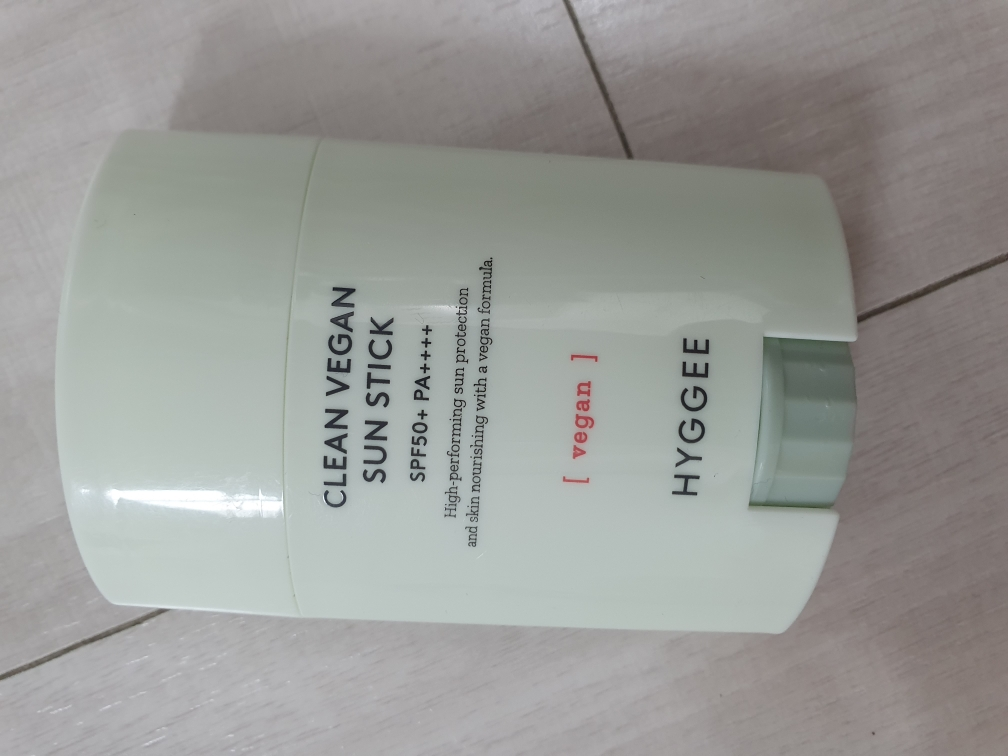 清洁纯素防晒棒 [SPF50+/PA++++]的真实用户使用照片