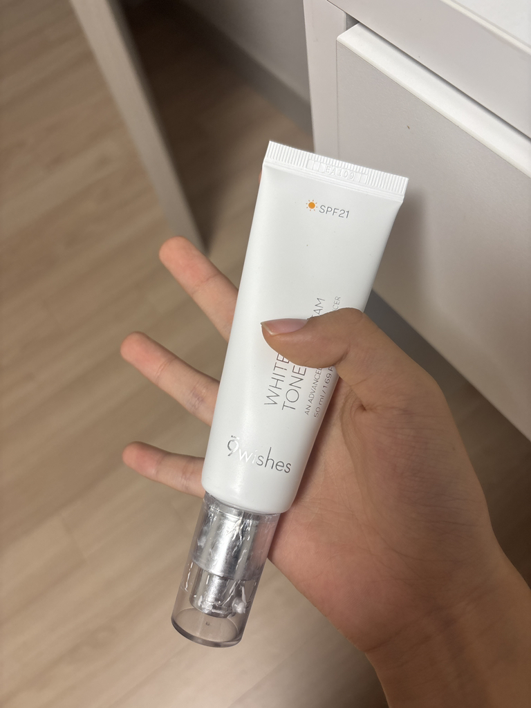 纯素白皙亮肤霜 [SPF21]的真实用户使用照片
