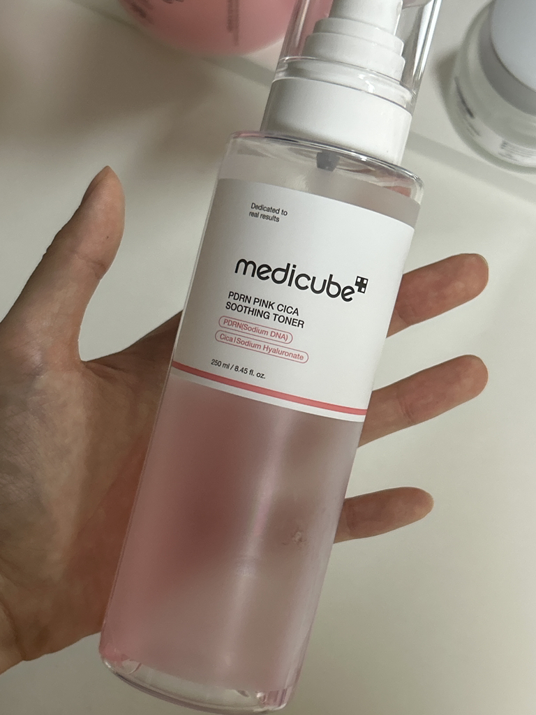 메디큐브 (medicube) PDRN 핑크 시카 수딩 토너 review image