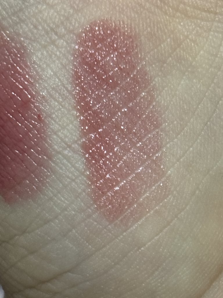 润唇疗护唇膏 [粉嫩桃]的真实用户使用照片