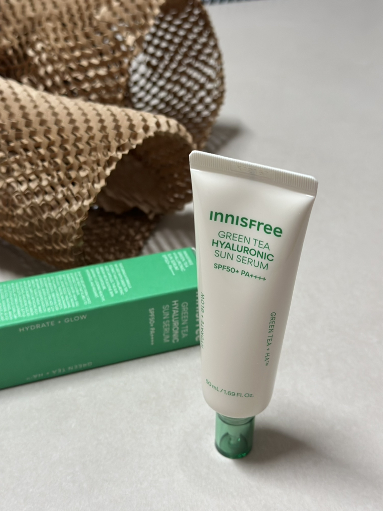 INNISFREE GREEN TEA HYALURONIC SUN SERUM [SPF50+/PA++++] review image