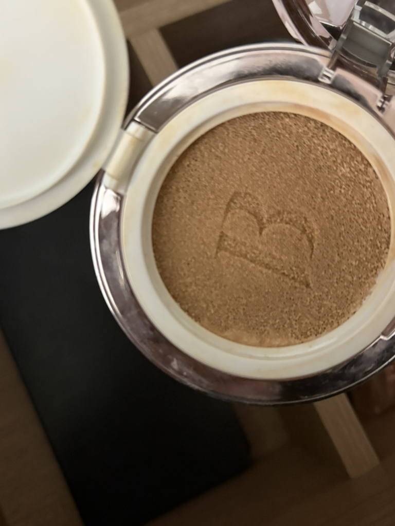 Real user review photo of COVERICIOUS ULTIMATE WHITE CUSHION [SPF38/PA++] [22 NATURAL]