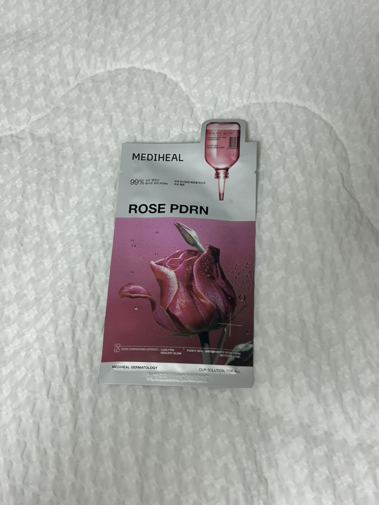 Real user review photo of Essential Mask [Rose PDRN Healthy Glow]