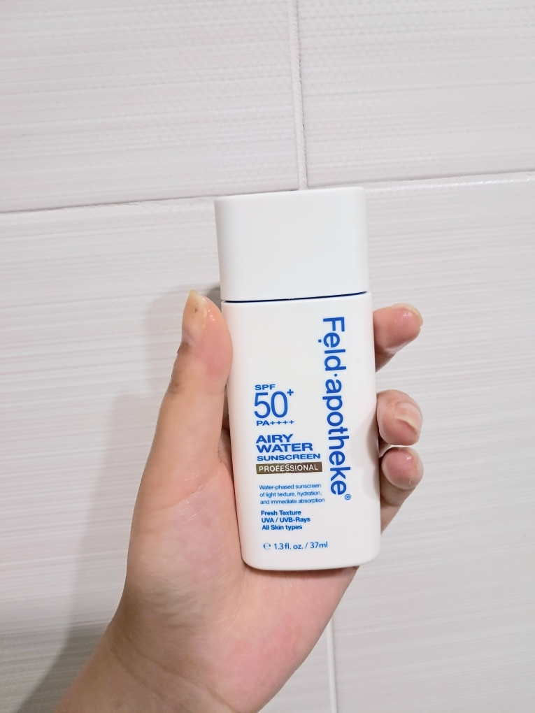 펠드아포테케 (Feldapotheke) 에어리 워터 선스크린 프로페셔널 [SPF50+/PA++++] review image