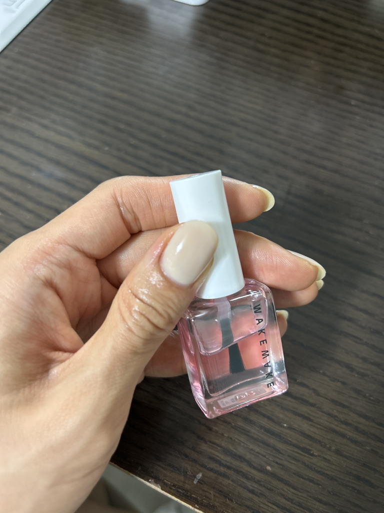 웨이크메이크 (wakemake) 네일건 핑크 큐티클 오일 review image