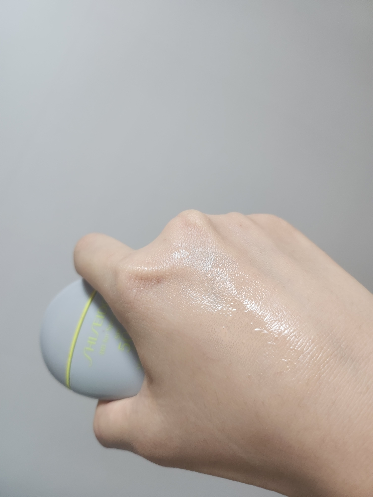 SHISEIDO BB for Sports [SPF50+/PA+++] [Light] review image