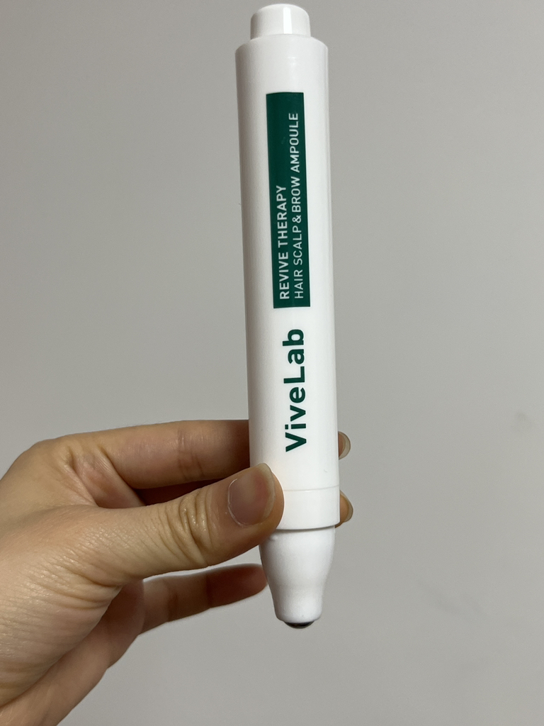头发头皮和眉毛安瓿的真实用户使用照片