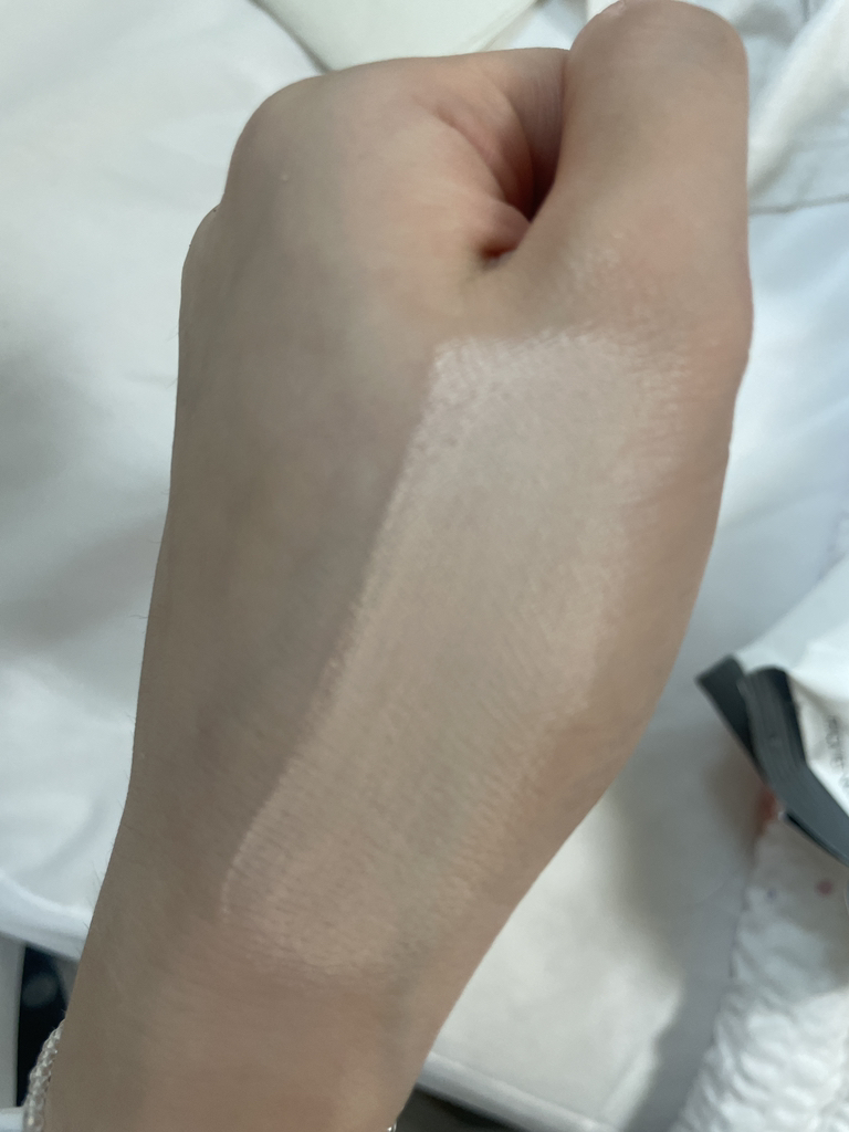粉红版英雄气垫 [SPF50+/PA++++] [19号淡米色]的真实用户使用照片